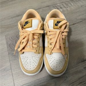 Nike Women's Dunk Low